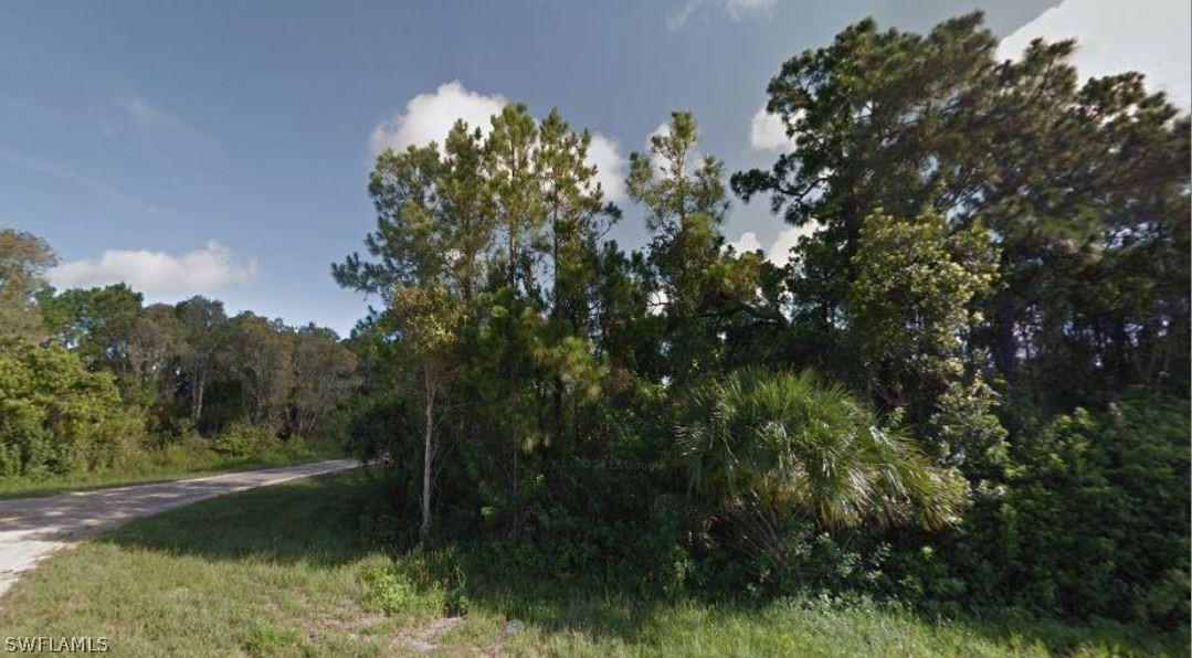 525 Nimitz Blvd., Lehigh Acres, FL 33974