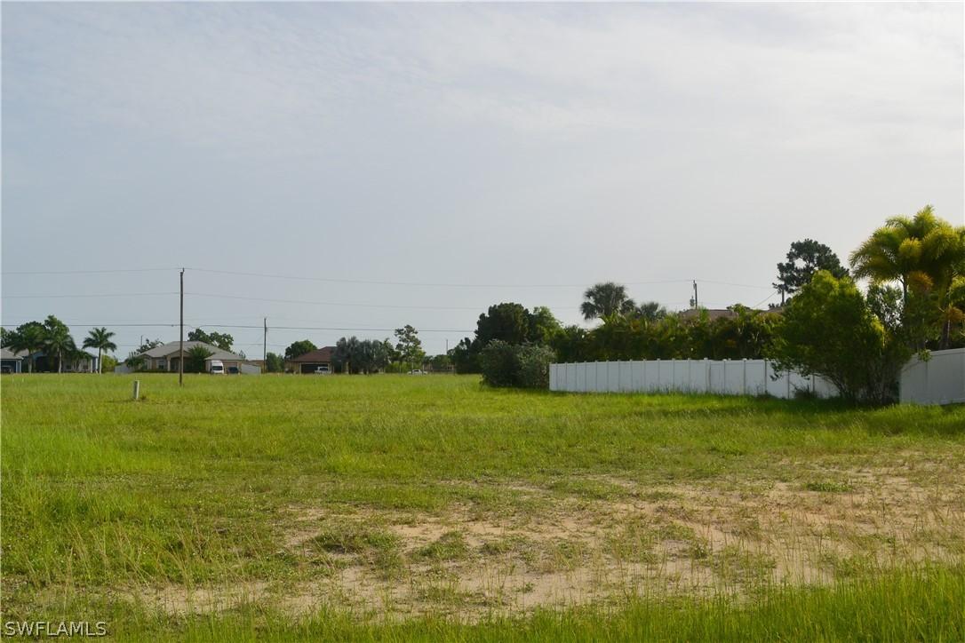 1817 NW 14th Ter., Cape Coral, FL 33993