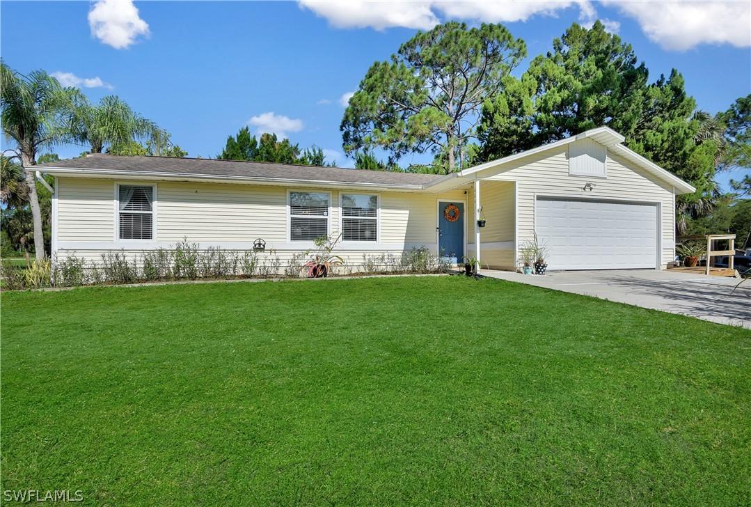 4641 Pine Ridge Rd., Naples, FL 34119