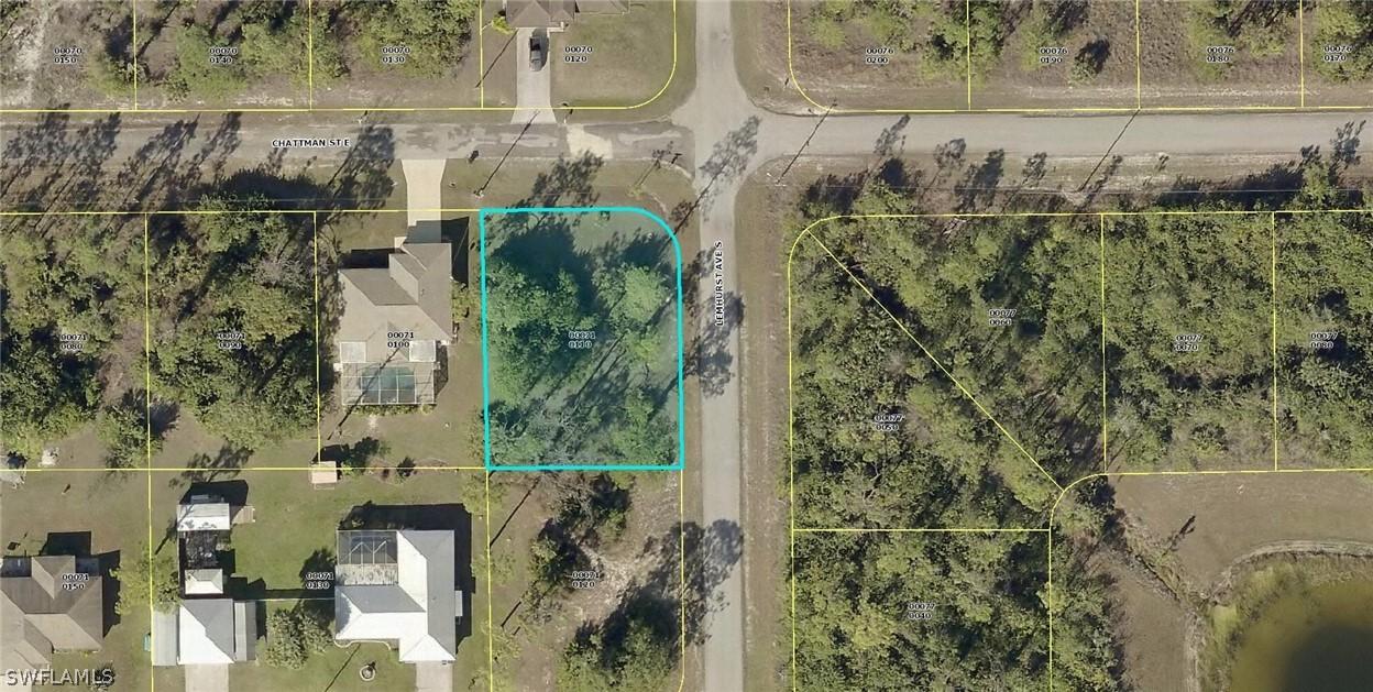 736 Chattman St., Lehigh Acres, FL 33974
