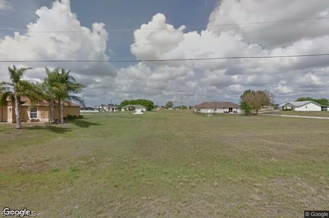 638 NE 7th Ave., Cape Coral, FL 33909