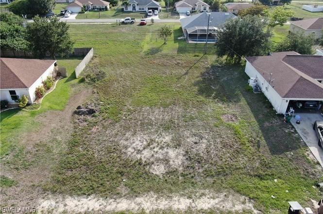 470 NE 2nd Ave., Cape Coral, FL 33909