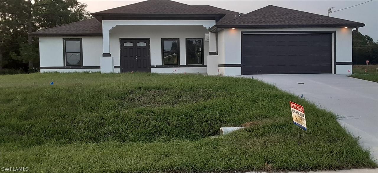 3902 5th St., Lehigh Acres, FL 33976