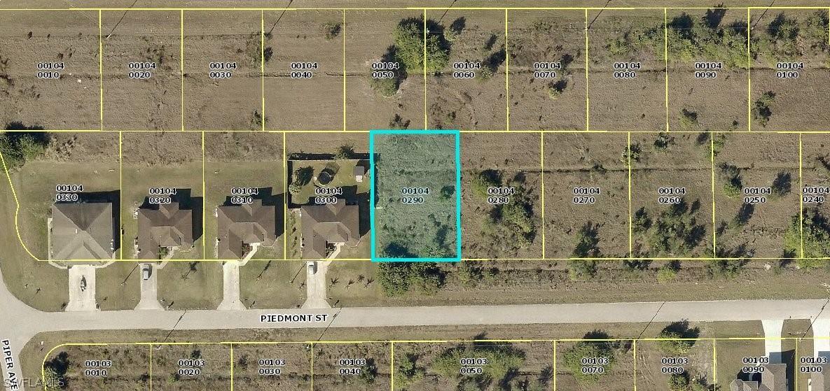 417 Piedmont St., Lehigh Acres, FL 33974