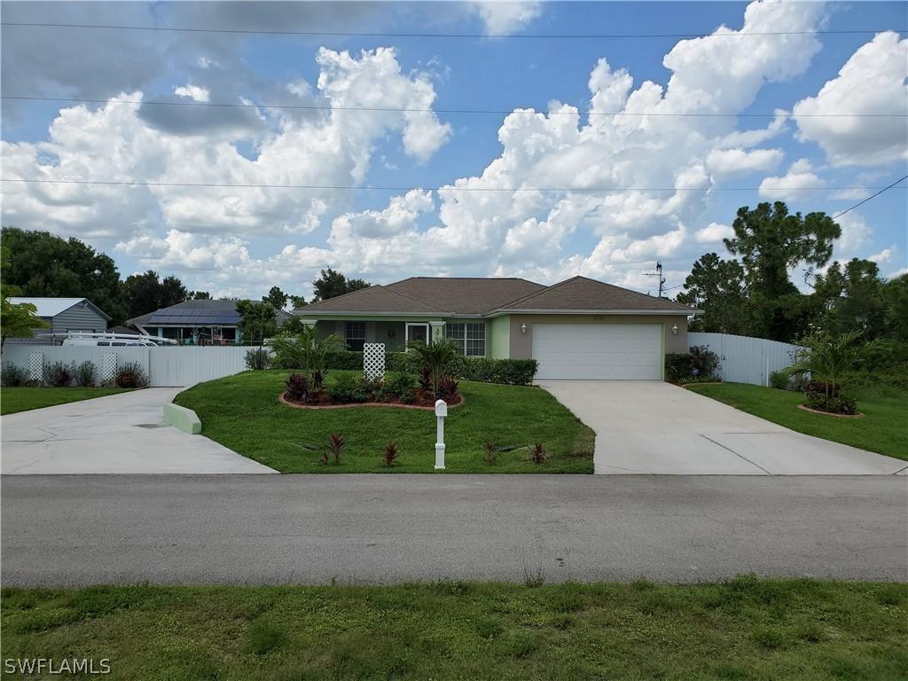 3706 29th St., Lehigh Acres, FL 33976
