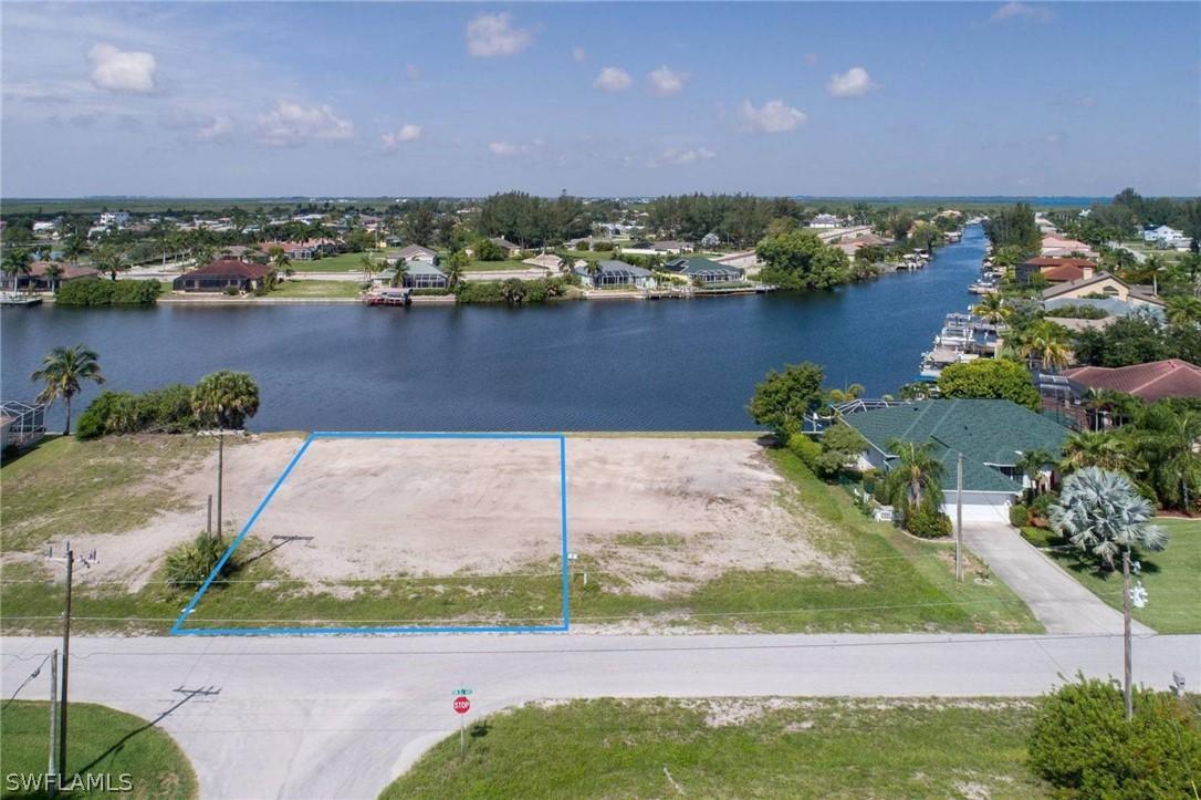 312 SW 33rd Ave., Cape Coral, FL 33991