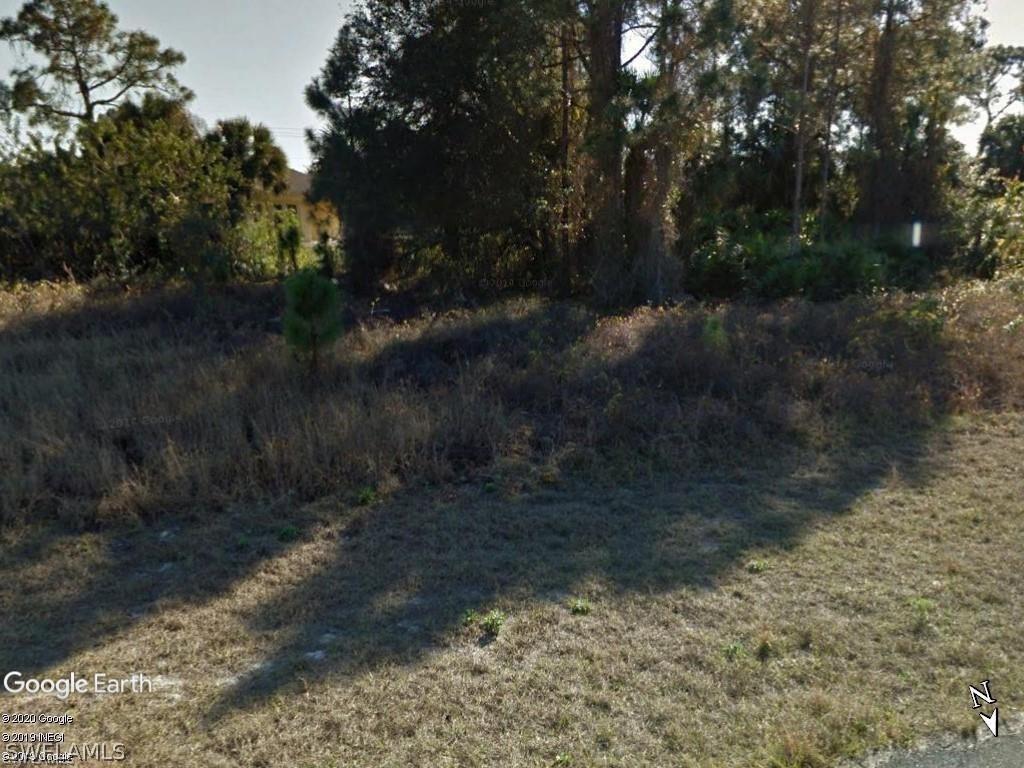 196 Karlow Ave., Lehigh Acres, FL 33974