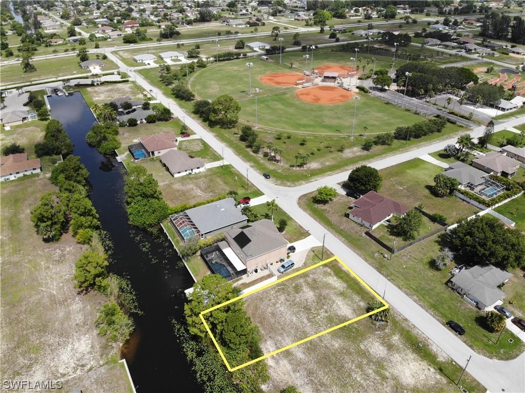 606 SW 15th St., Cape Coral, FL 33991
