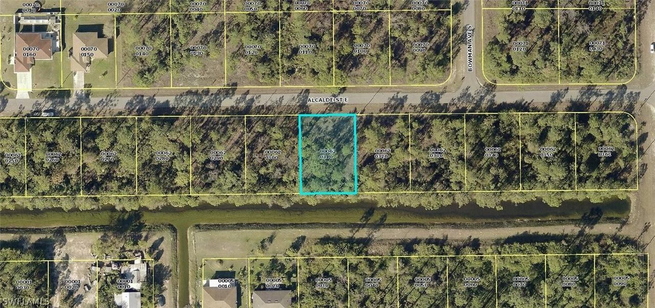 944 Alcalde St., Lehigh Acres, FL 33974