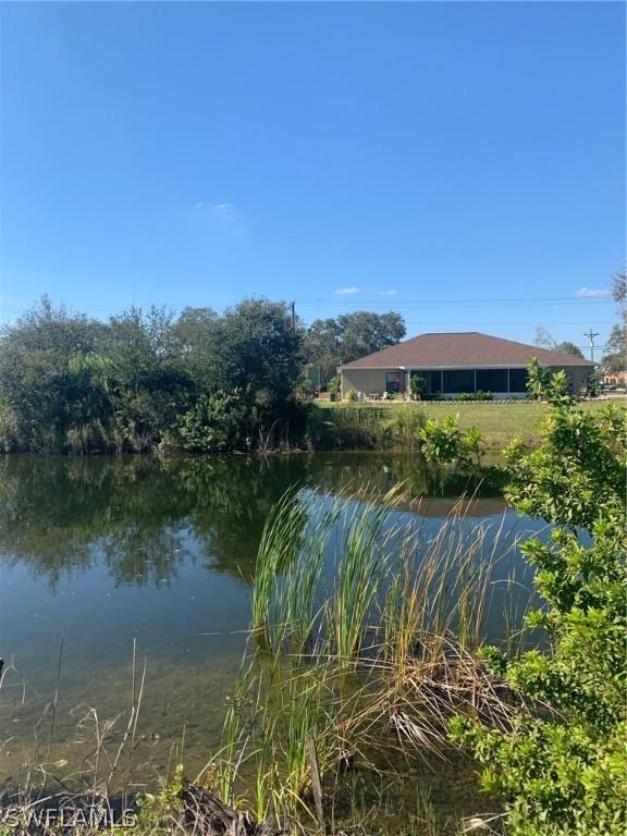 532 SE 8th Pl., Cape Coral, FL 33990