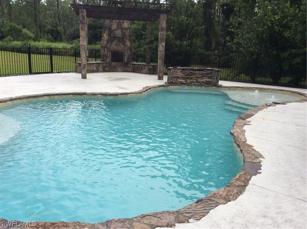 181 27th. Street South West, Naples, FL 34117