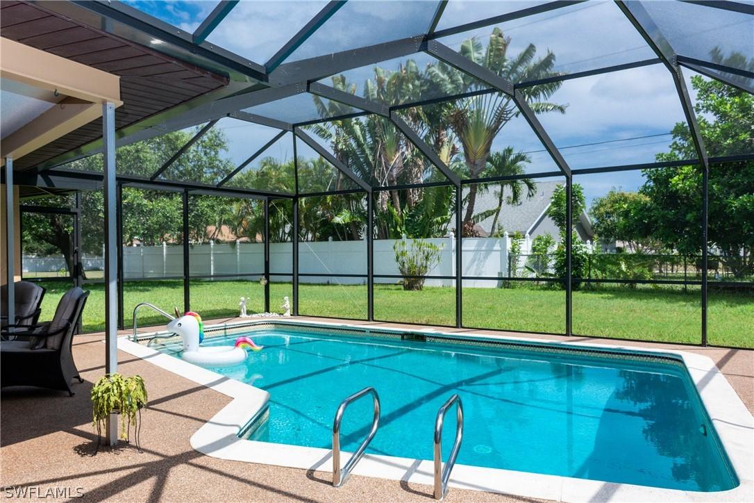 915 SE 23rd Ter., Cape Coral, FL 33990