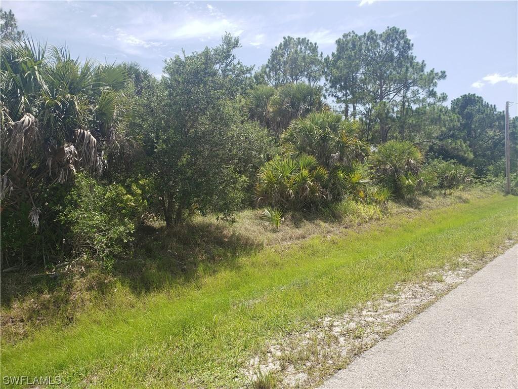 2460 70th Ave., Naples, FL 34120