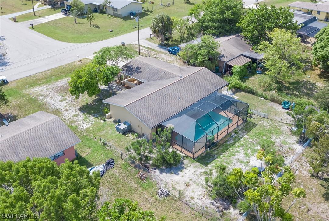 414 NE 15th Pl., Cape Coral, FL 33909