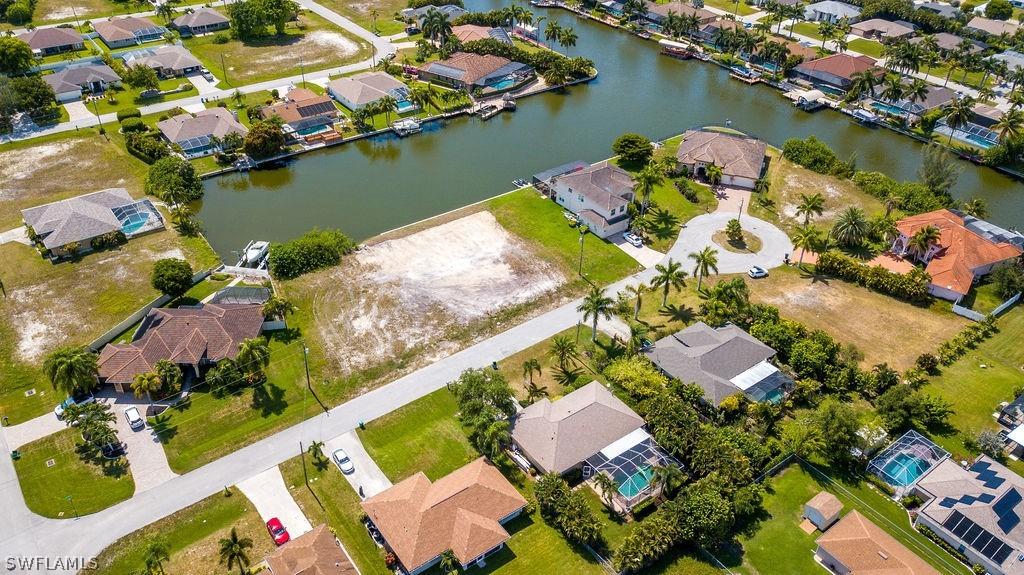 3910 SW 25th Pl., Cape Coral, FL 33914