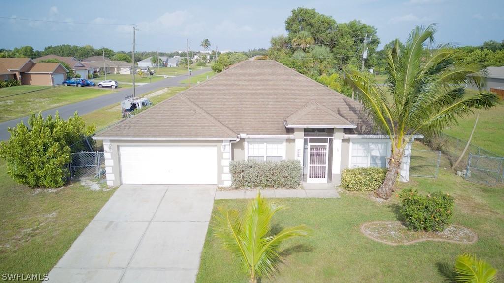 307 NW 3rd Pl., Cape Coral, FL 33993