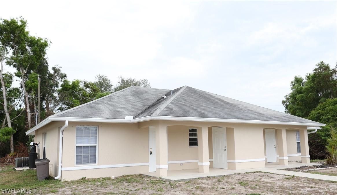 17469/479 Ellie Dr., Fort Myers, FL 33967