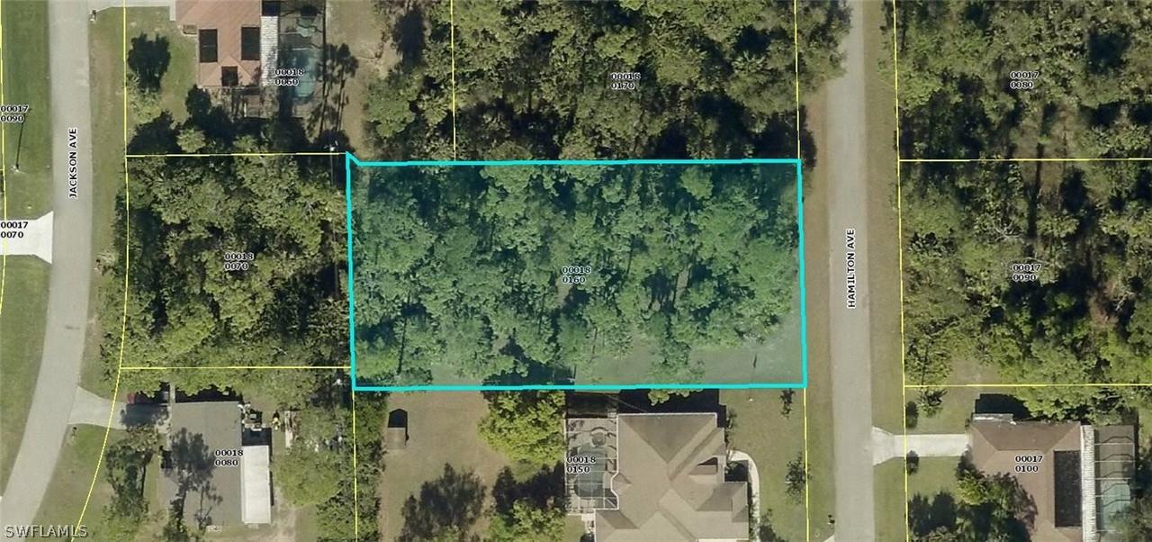 507 Hamilton Ave., Lehigh Acres, FL 33972