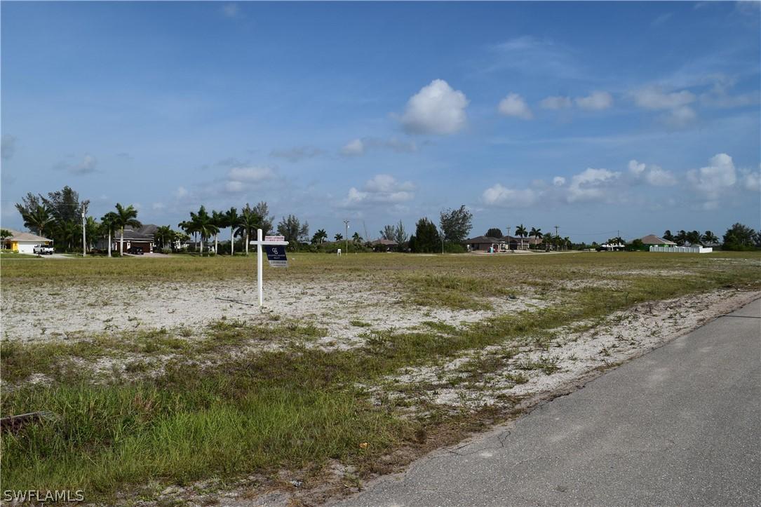 1519 NW 40th Pl., Cape Coral, FL 33993