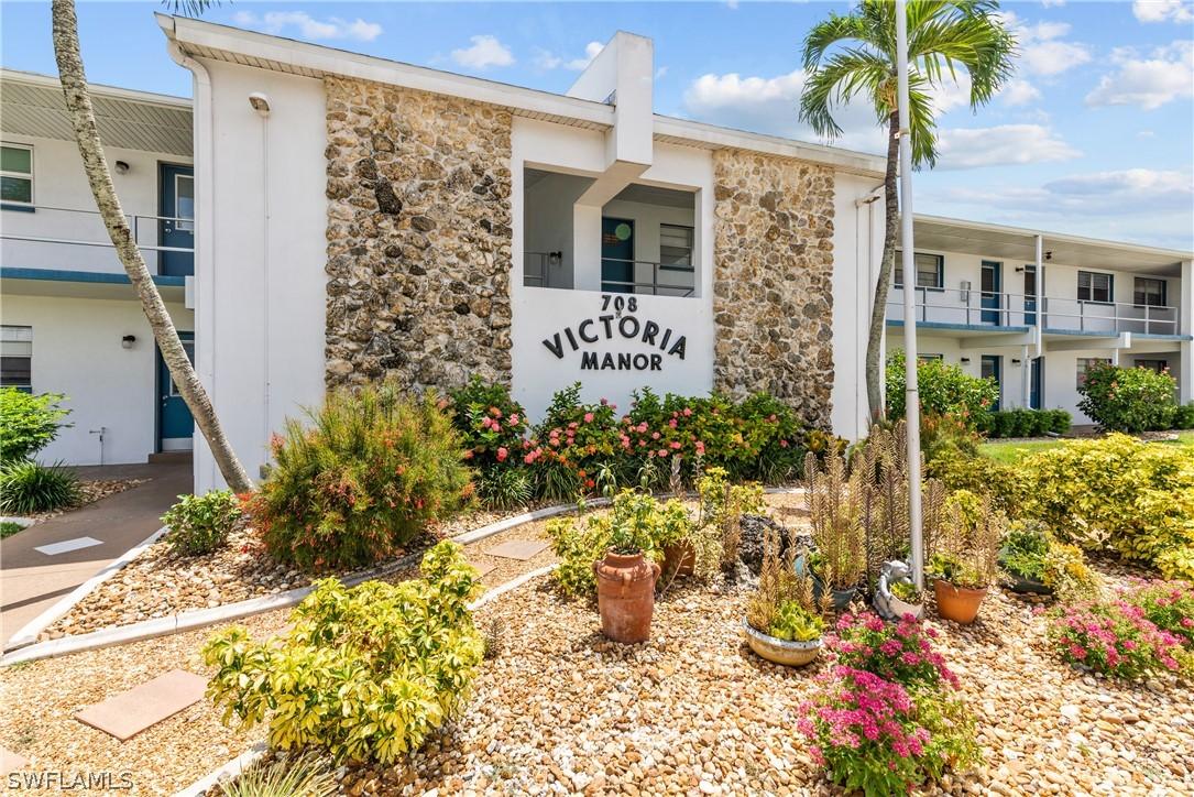 708 Victoria Dr. #204, Cape Coral, FL 33904
