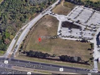 18981 Del Tura Plaza Ln., North Fort Myers, FL 33903