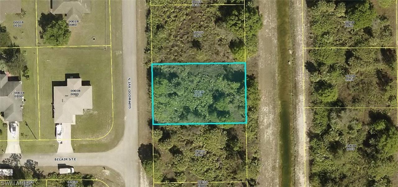 543 Gumwood Ave., Lehigh Acres, FL 33974