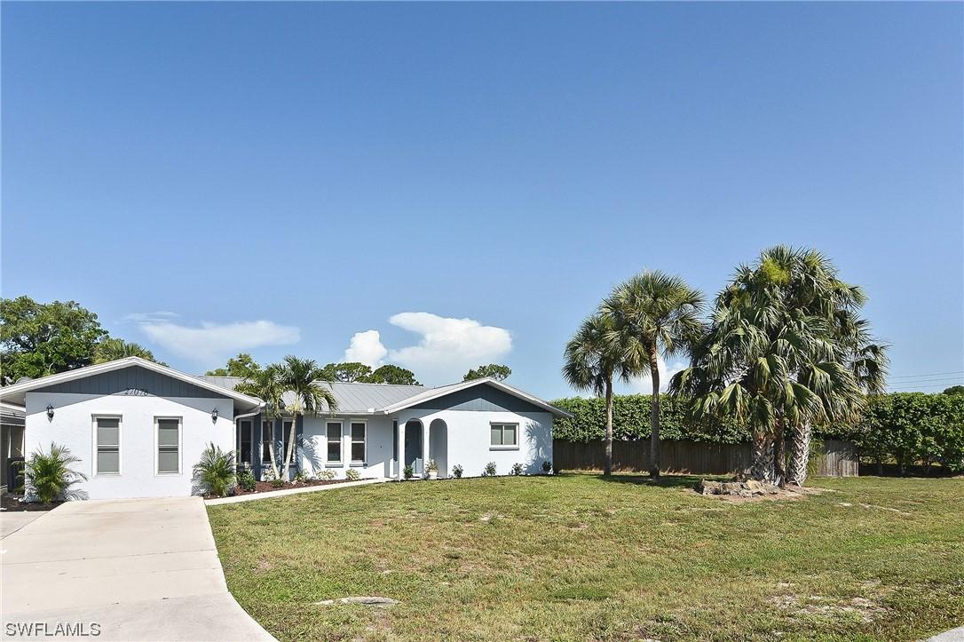 27078 Oliver Dr., Bonita Springs, FL 34135