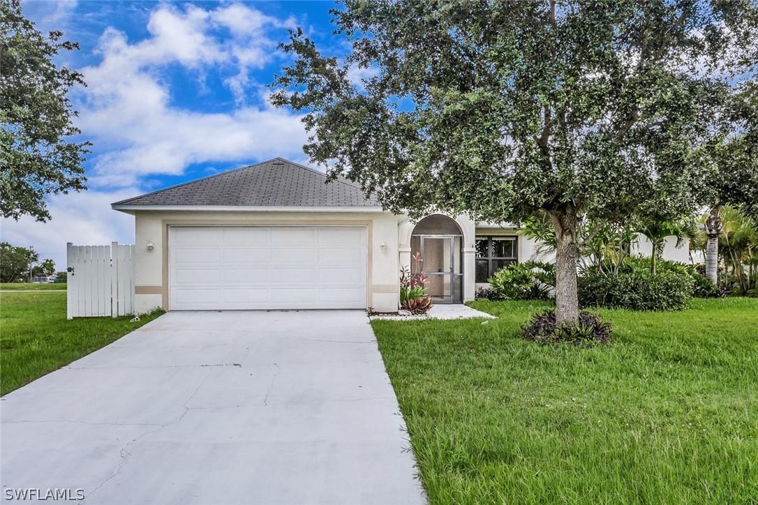 543 NE 6th Ter., Cape Coral, FL 33909