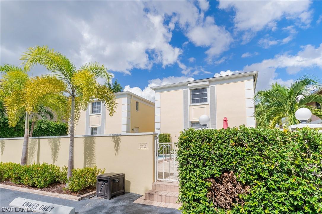 1491 Chesapeake Ave. #4, Naples, FL 34102