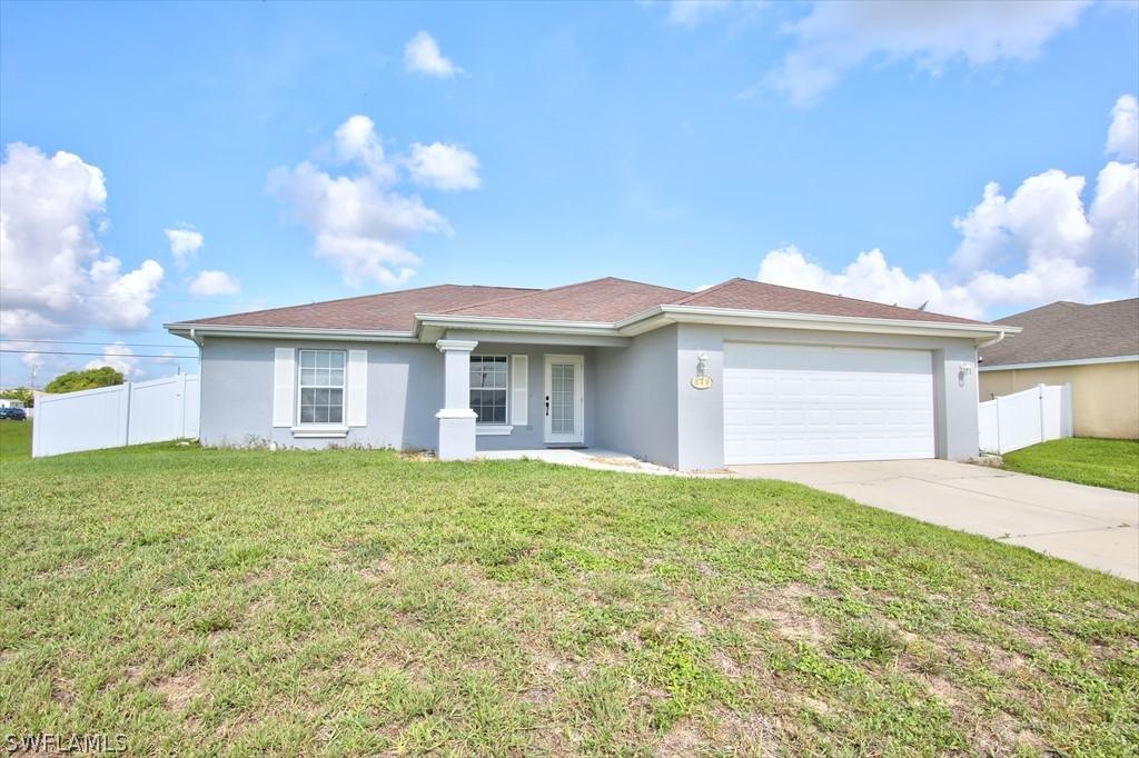 840 NE 7th Pl., Cape Coral, FL 33909