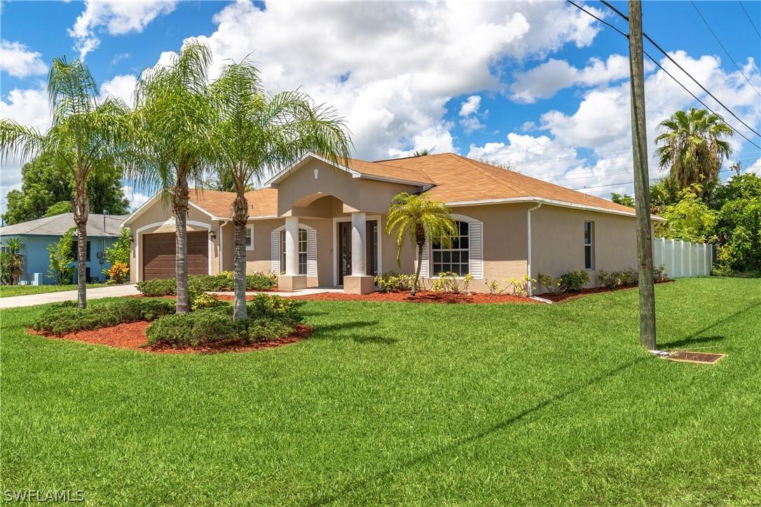 202 SE Santa Barbara Pl., Cape Coral, FL 33990