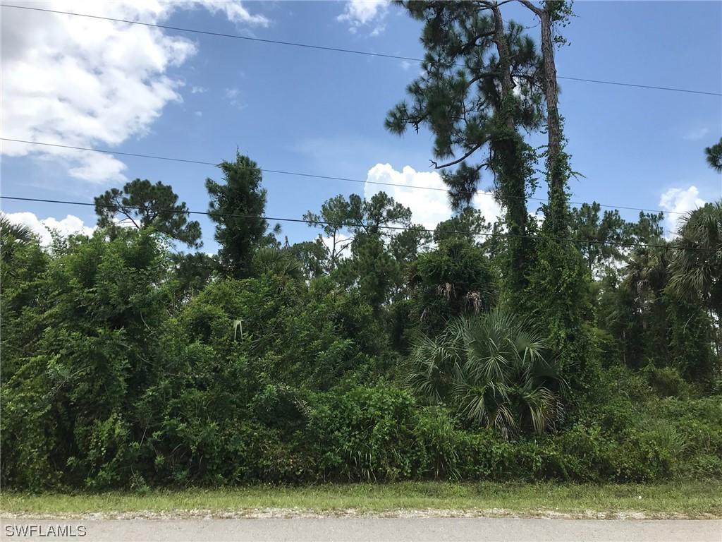 10th Ave., Naples, FL 34120