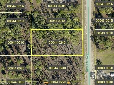 1123 Moore Ave., Lehigh Acres, FL 33972