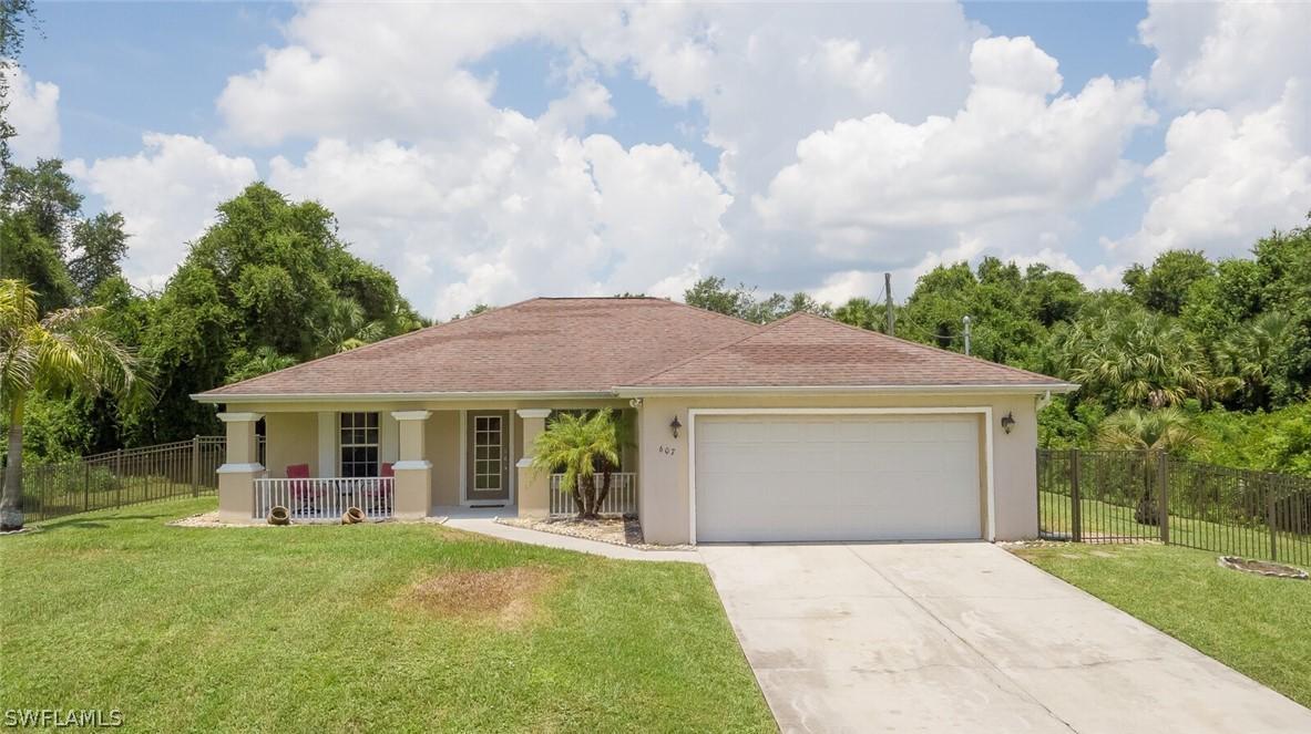 607 Roosevelt Ave., Lehigh Acres, FL 33936