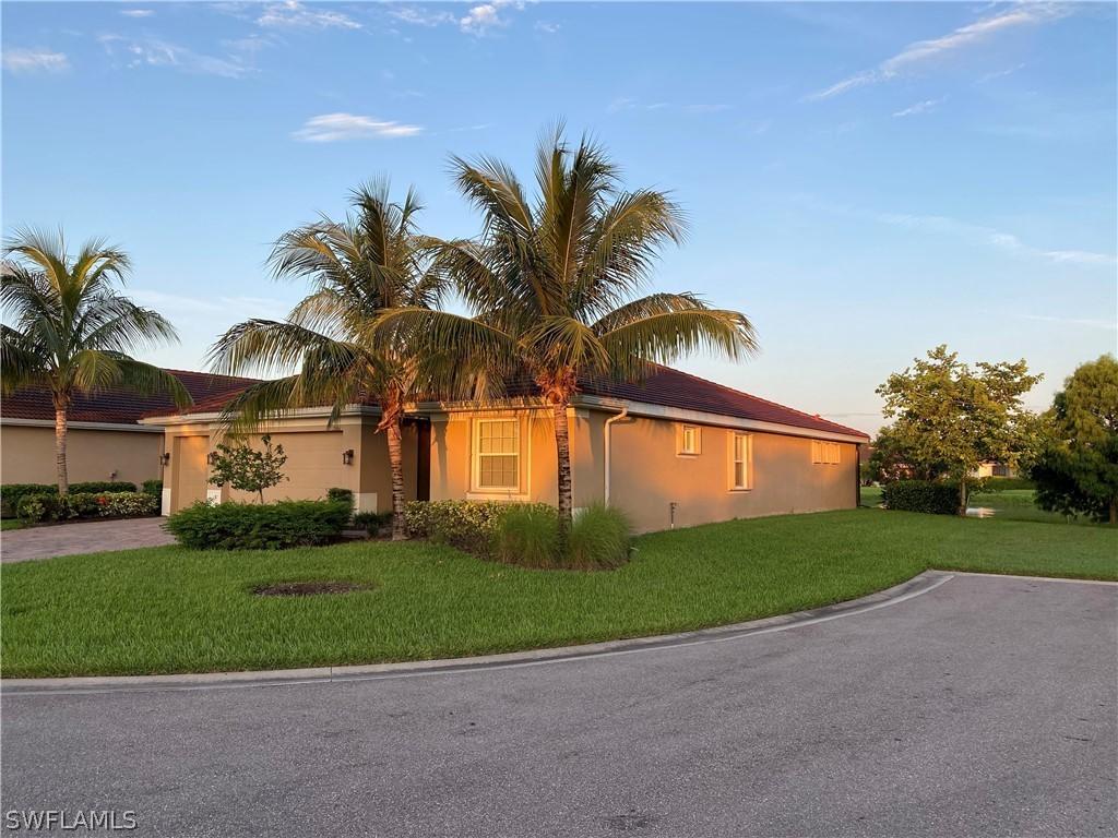 13061 Blue Jasmine Dr., North Fort Myers, FL 33903