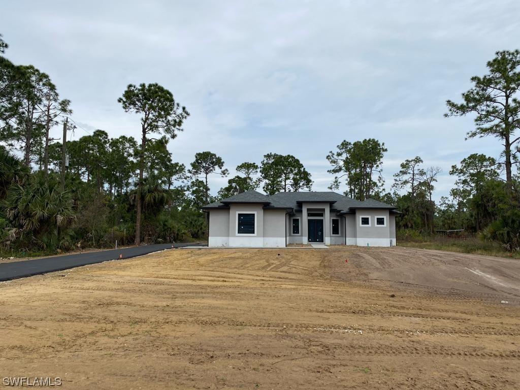 2565 4th Ave., Naples, FL 34120