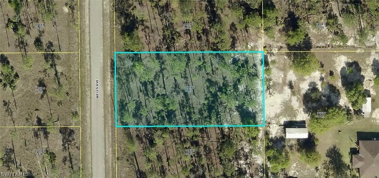914 Wells Ave., Lehigh Acres, FL 33972