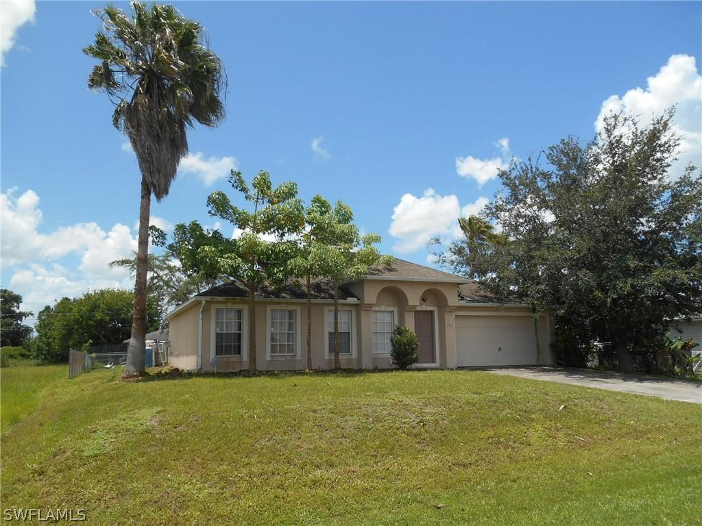 326 NE 10th Ter., Cape Coral, FL 33909