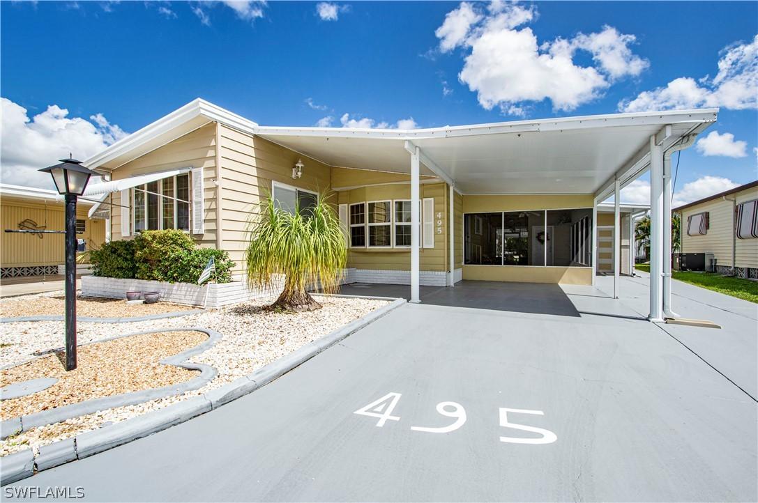 495 Jacklin Ln., North Fort Myers, FL 33903