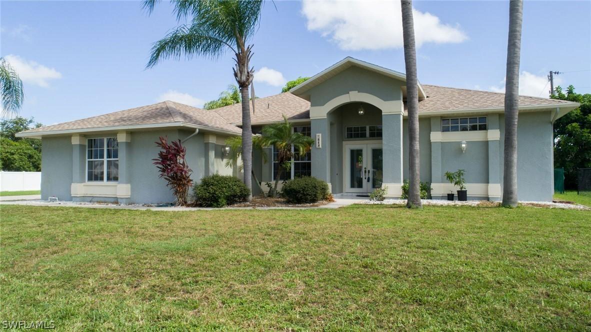 513 Wildwood Pkwy., Cape Coral, FL 33904