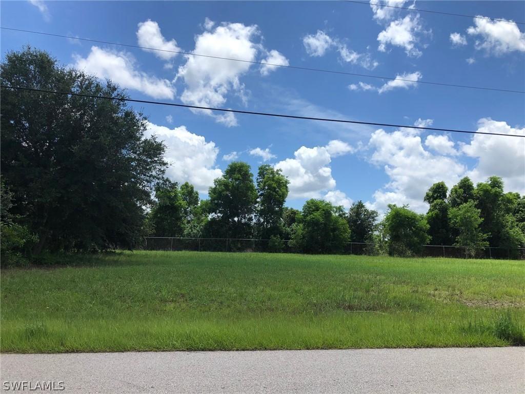 1713 SW 22nd Ct., Cape Coral, FL 33991