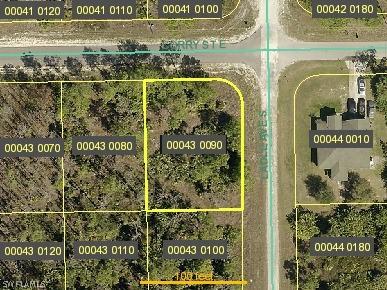 1122 Corry St., Lehigh Acres, FL 33974
