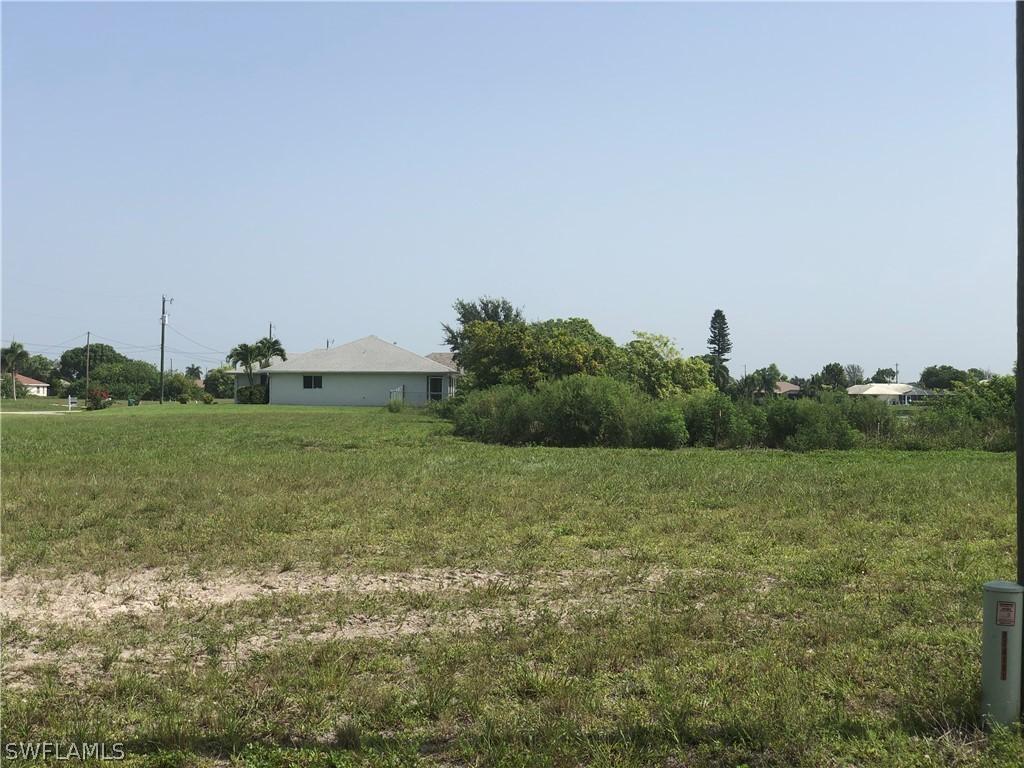 323 NW 11th Ter., Cape Coral, FL 33993