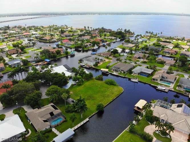 2528 SE 24th Ave., Cape Coral, FL 33904