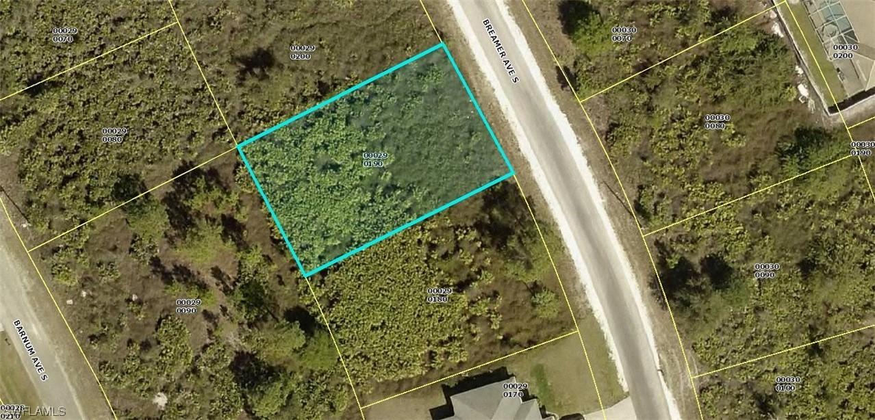 760 Breamer Ave., Lehigh Acres, FL 33974