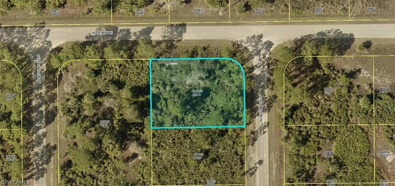 1048 Norton Ave., Lehigh Acres, FL 33974