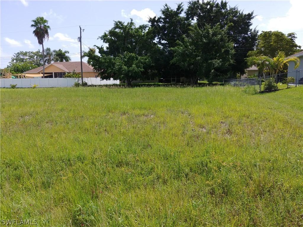 809 SW 9th Ave., Cape Coral, FL 33991