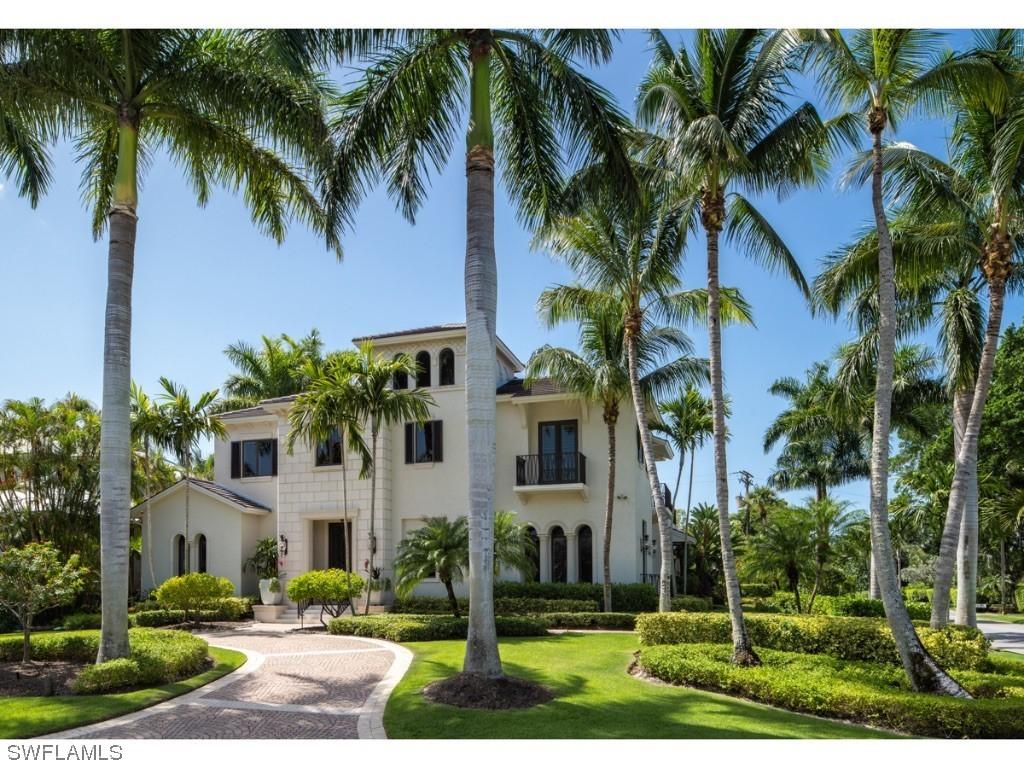 382 Gulf Shore Blvd., Naples, FL 34102