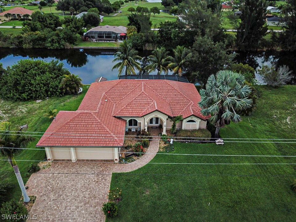 2921 Diplomat Pkwy., Cape Coral, FL 33993