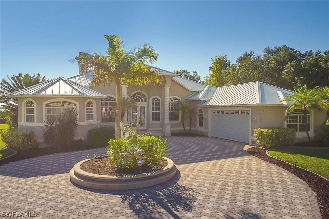 730 Overriver Dr., North Fort Myers, FL 33903